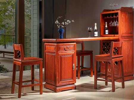 春下酒吧臺(tái)